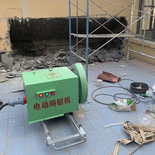 电动绳锯机 防撞栏与石材切割领域的利器——金钢石绳锯技术解析